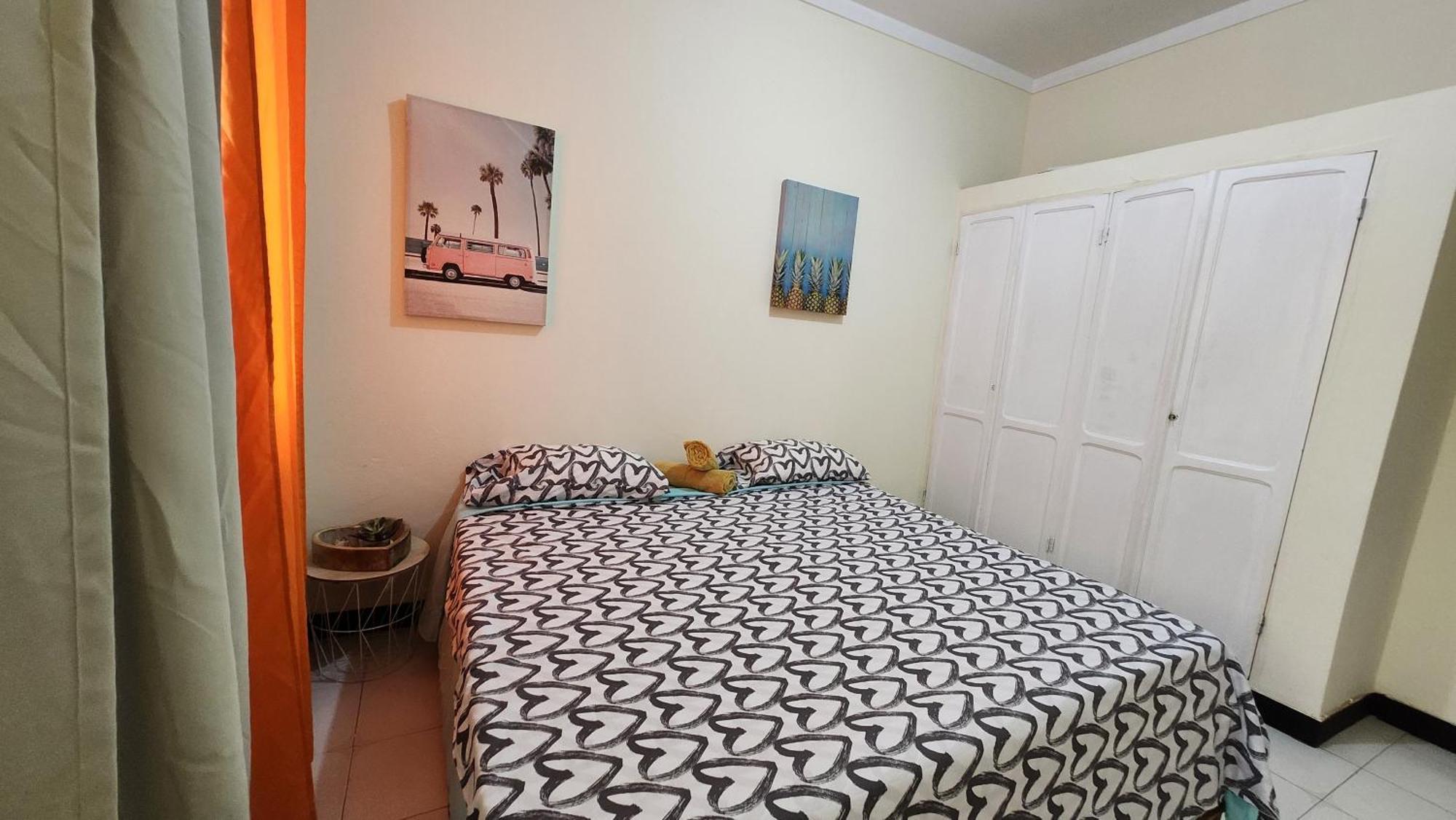 No Cash Accepted-Meeting Point Hostel- Praia, Also In Tarrafal & Fogo Exterior foto